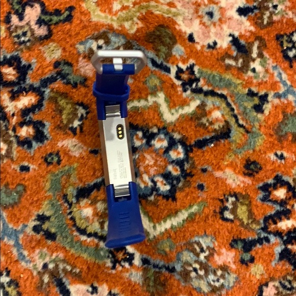 Fit bit - Picture 3 of 3